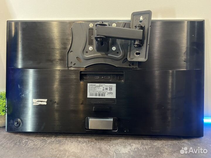 Монитор samsung U28E590DS