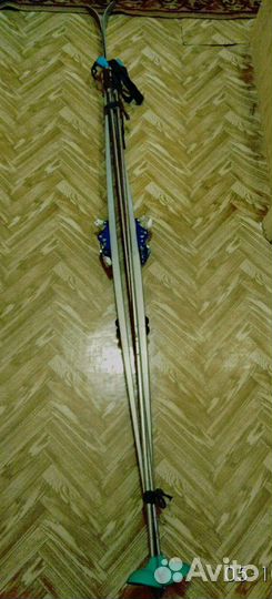 Лыжные ботинки,лыжи