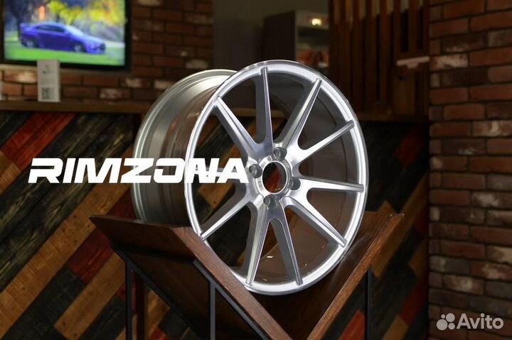 Литые диски в стиле vossen R17 5x114.3 srt