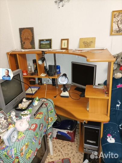 Компьютерный стол