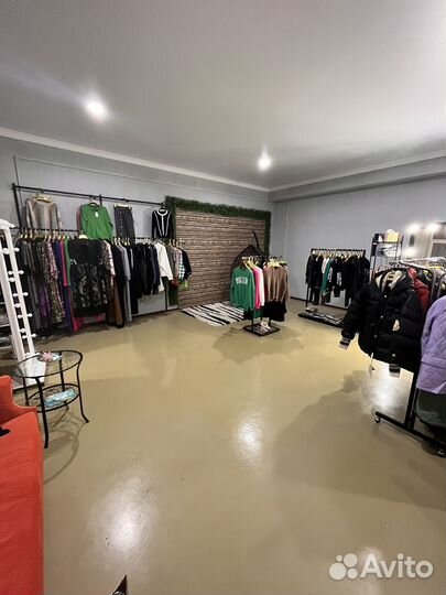 Вешалка настенная