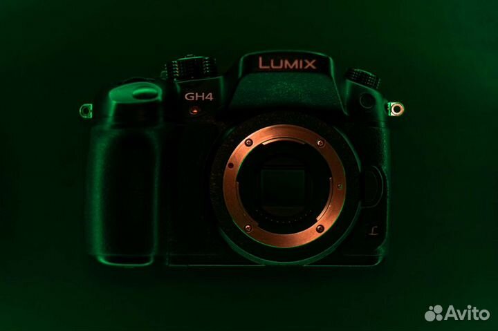 Panasonic GH4