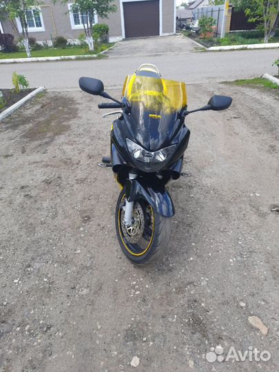 Honda cbr 600 f4