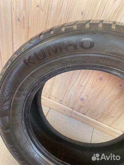 Kumho WinterCraft SUV Ice WS31 225/65 R17