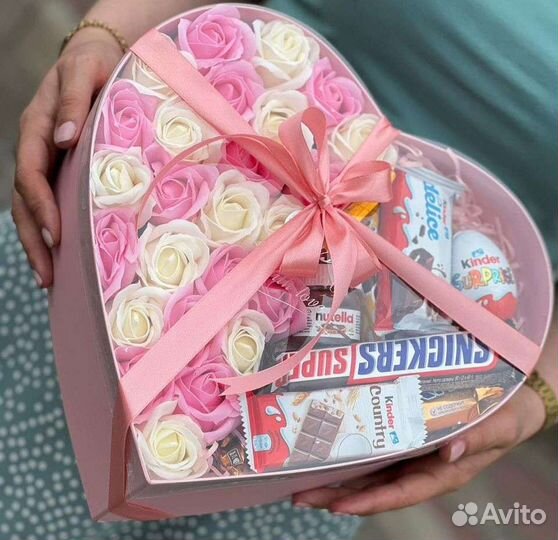 Коробка подарочная цены разные