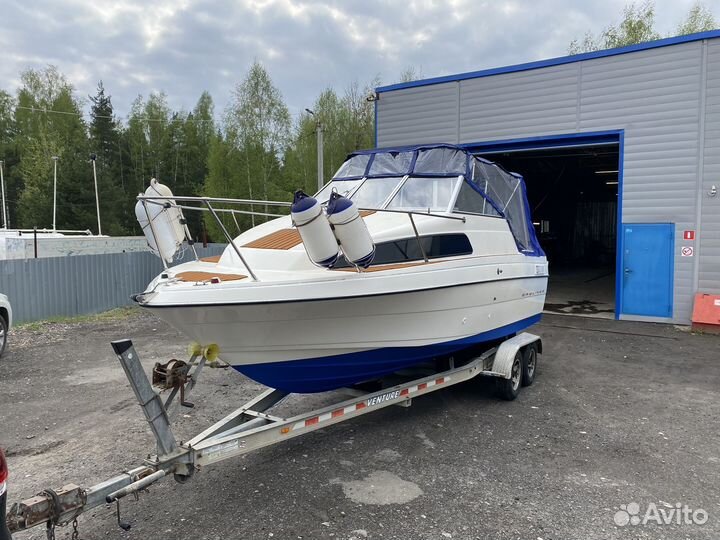 Каютный катер bayliner 222 EC