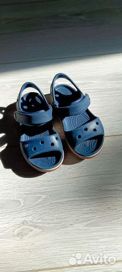 Сандали crocs c7