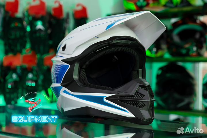 Кроссовый шлем