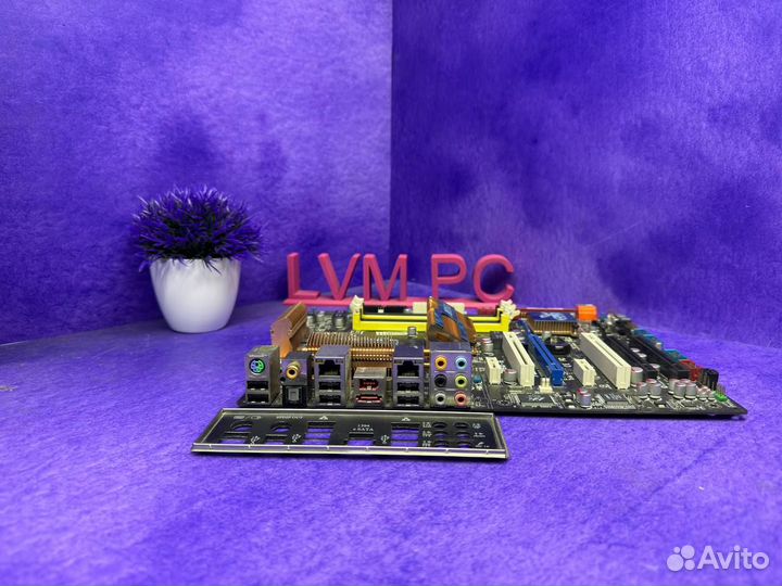 Материнская плата 775 топовая asus