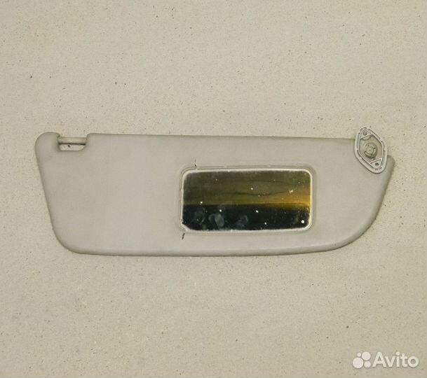 Козырек солнцезащитный правый Opel Corsa B