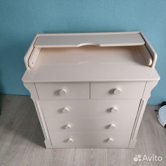 Продам б/у детскую кроватку и пеленальный стол-ком