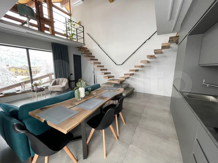 4-к. квартира, 100 м², 3/4 эт.