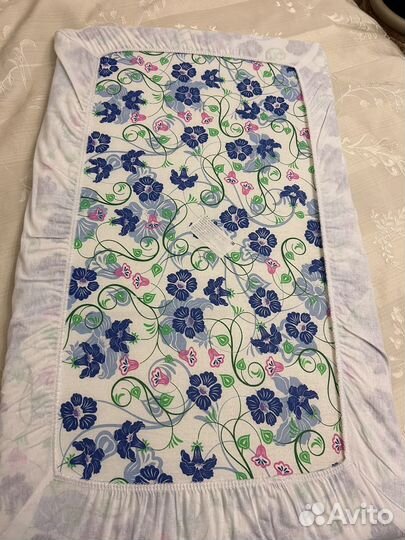 Матрас с простыней для новорожденных