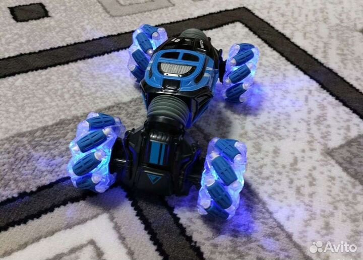 Машинка на р/у с браслетом для управления от руки