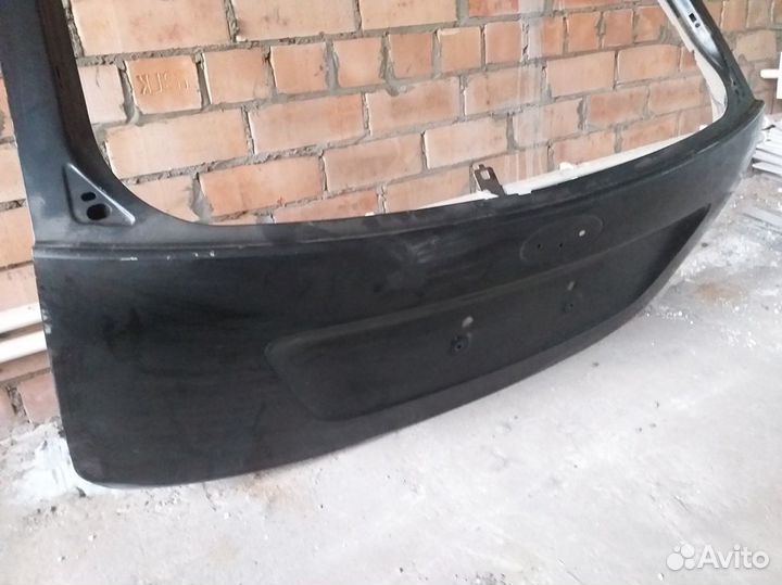 Крышка багажника Ford Focus 2 2005-08г
