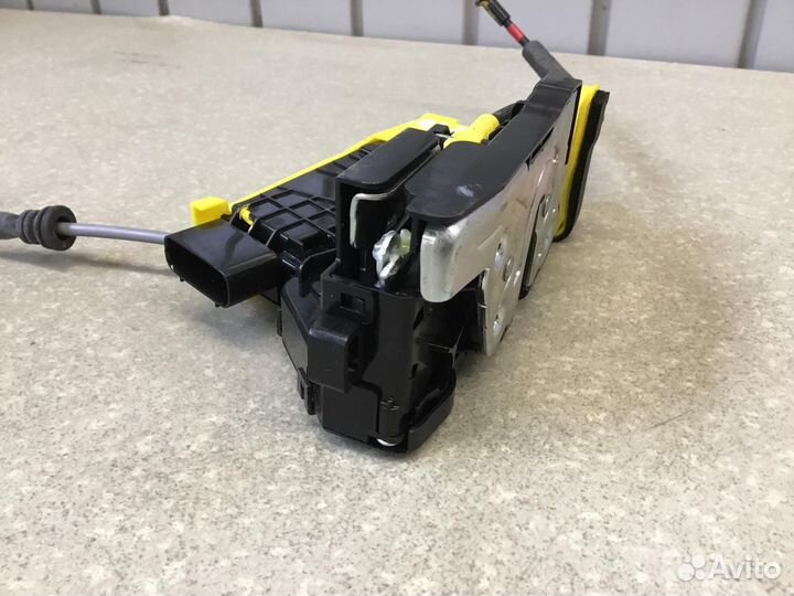 Замок двери задней левой Kia Sportage 2016