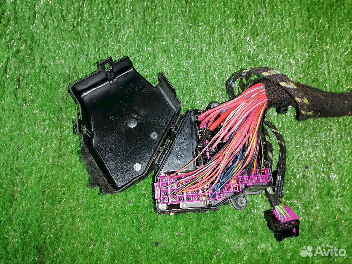 Блок предохранителей 8D2941824 Audi A6(4F2/C6) A8