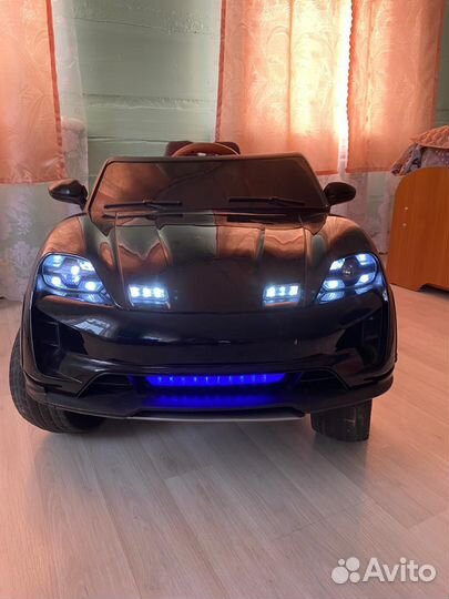 Детский электромобиль