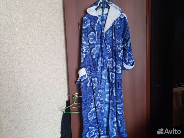 Халат махровый женский с капюшоном