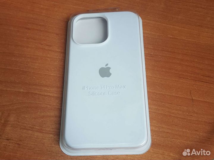 Силиконовый чехол на айфон 14 Pro Max белый