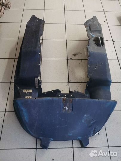 Лодка BRP Grand Touring 700