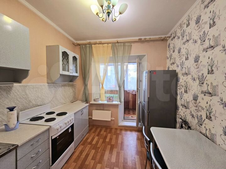 2-к. квартира, 55 м², 4/9 эт.