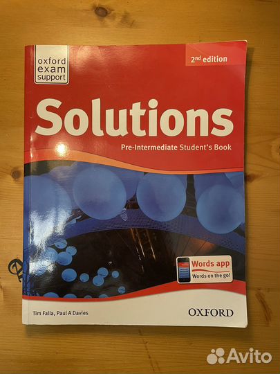 Solutions Pre-Intermediate 2nd edition