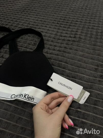 Calvin klein бюстгалтер m