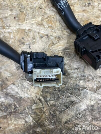 Подрулевые переключатели toyota avensis 2