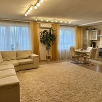 2-к. квартира, 80,6 м², 7/10 эт.