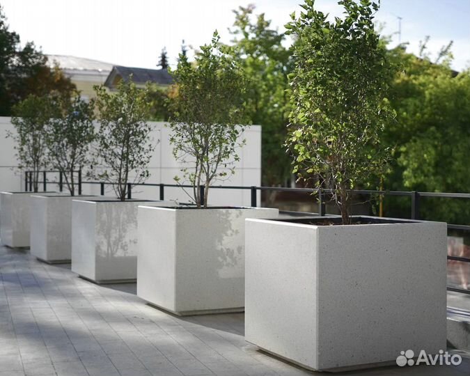 Вазон большой