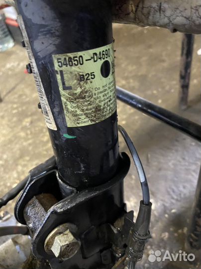 Стойка амортизатора передняя левая на kia optima 4