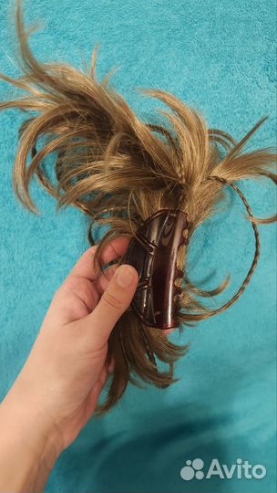 Накладка на волосы крабик с косичками русый 20см
