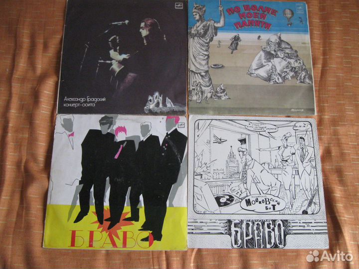 Много пластинок