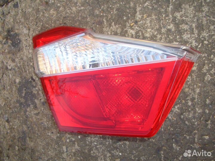 Фонарь внутренний левый Тойота Камри с11
