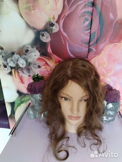 Накладки и системы волос и Парики