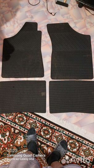 Резиновый коврик