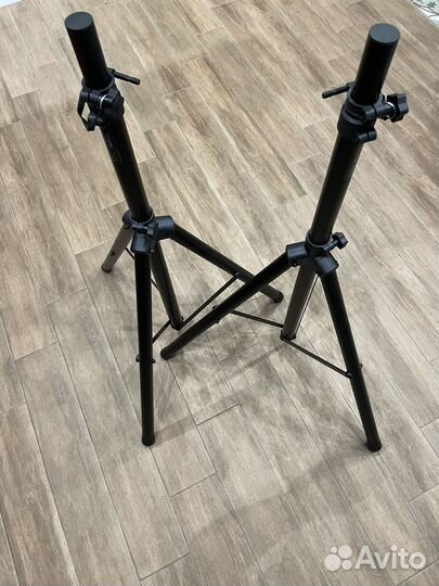 Стойка под акустику