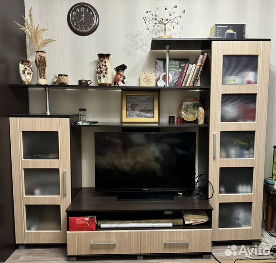 Стенка в гостиную