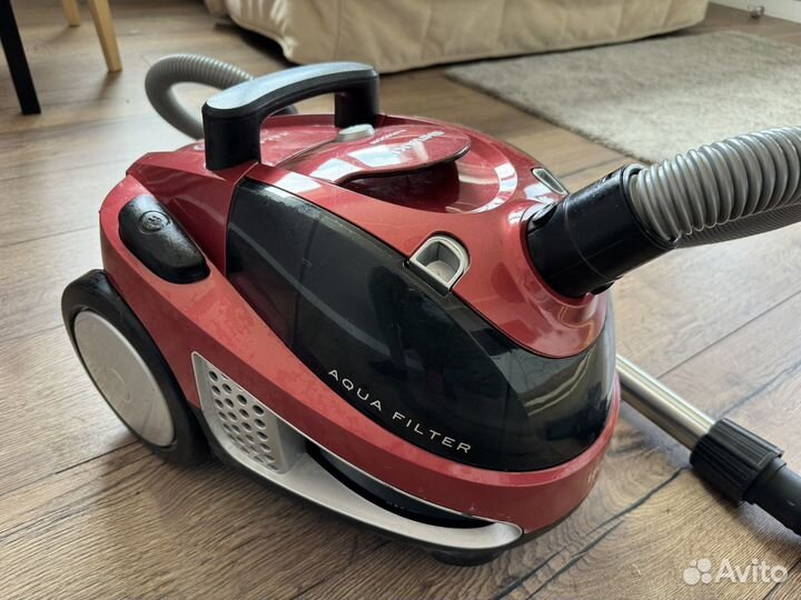 Пылесос с водяным фильтром