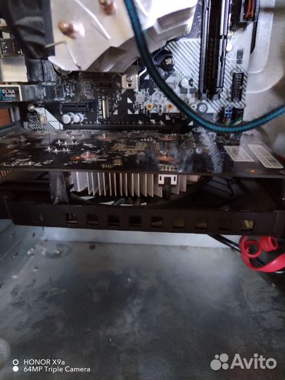 Материнская плата с процессором и памятью