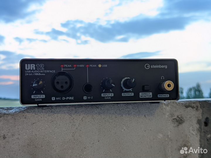 Звуковая карта Yamaha Steinberg UR-12