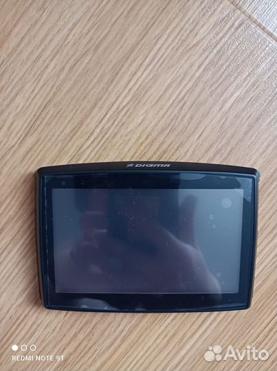 Портативный GPS навигатор Digma DM430B