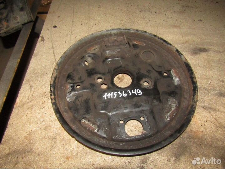 Щит опорный задний правый Corsa D 2006-2015