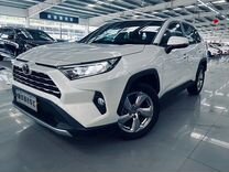 Toyota RAV4 2.0 CVT, 2021, 15 000 км, с пробегом, цена 2 500 000 руб.