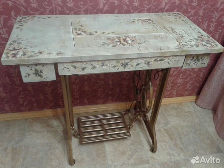 Старинная швейная машинка пмз 1975г