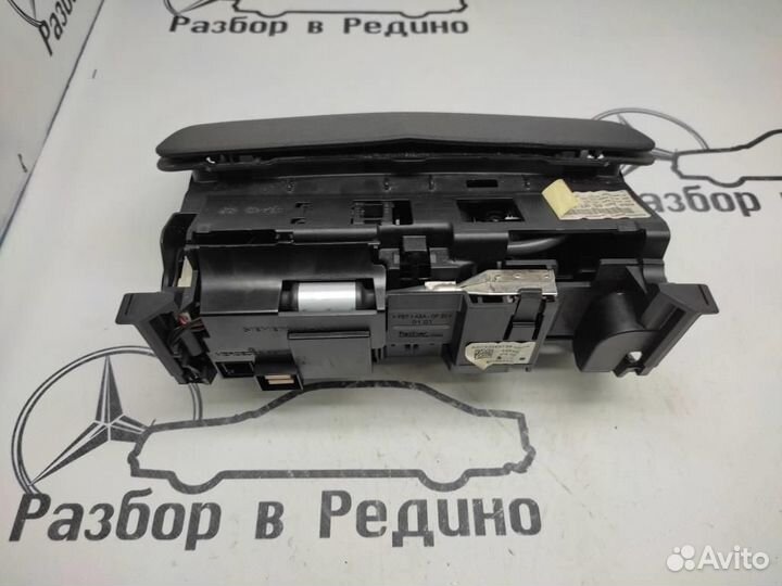 Монитор w204 C-class 651.911 2010