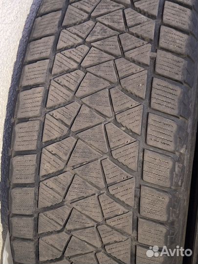 Bridgestone Blizzak DM-V2 225/65 R17 102