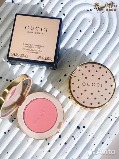 Румяна gucci 03