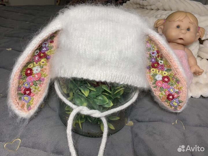 Чепчик с ушками зайки